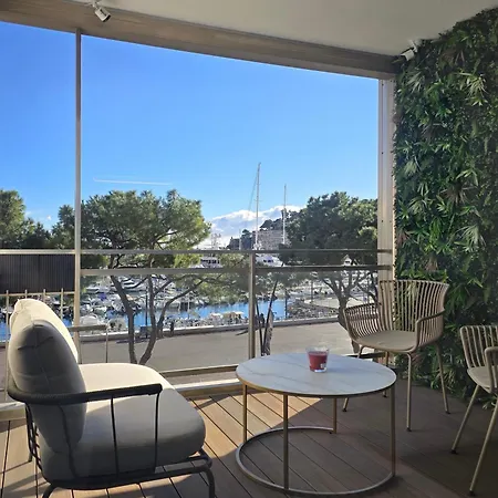 La Loge Du Grand Prix Apartment *